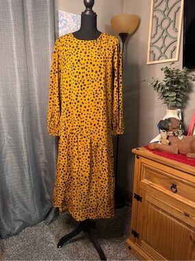 Hayden Long Sleeve Leopard Midi Dress